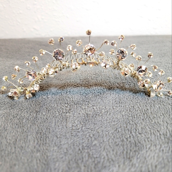 Erin Cole Swarovski Crystal Spray Tiaria Comb - Picture 1 of 4